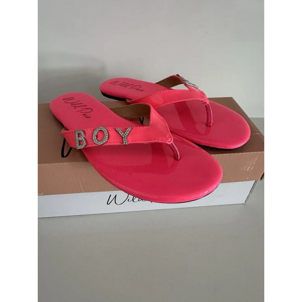 WILD PAIR Womens Pink Rhinestone Fantasia Round Toe Slip On Thong Sandals 9.5 M